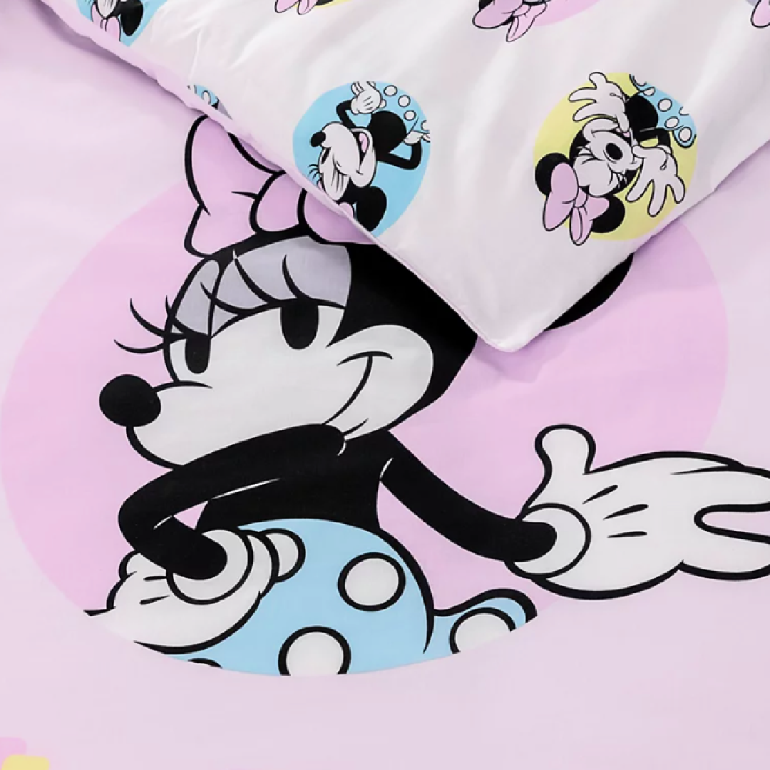 Minnie Mouse | Double/Queen Bed Quilt Cover Set - Poses | Little Gecko